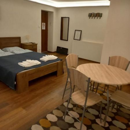 Liszt Ferenc Square Studio Apartment บูดาเปสต์ ภายนอก รูปภาพ